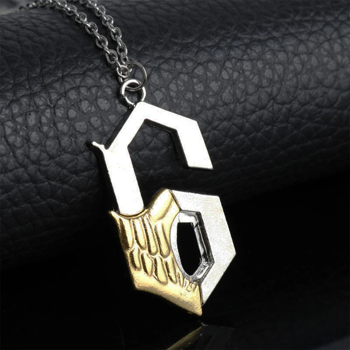 Grimmjow Jaegerjaquez Mask Necklace & Keychain